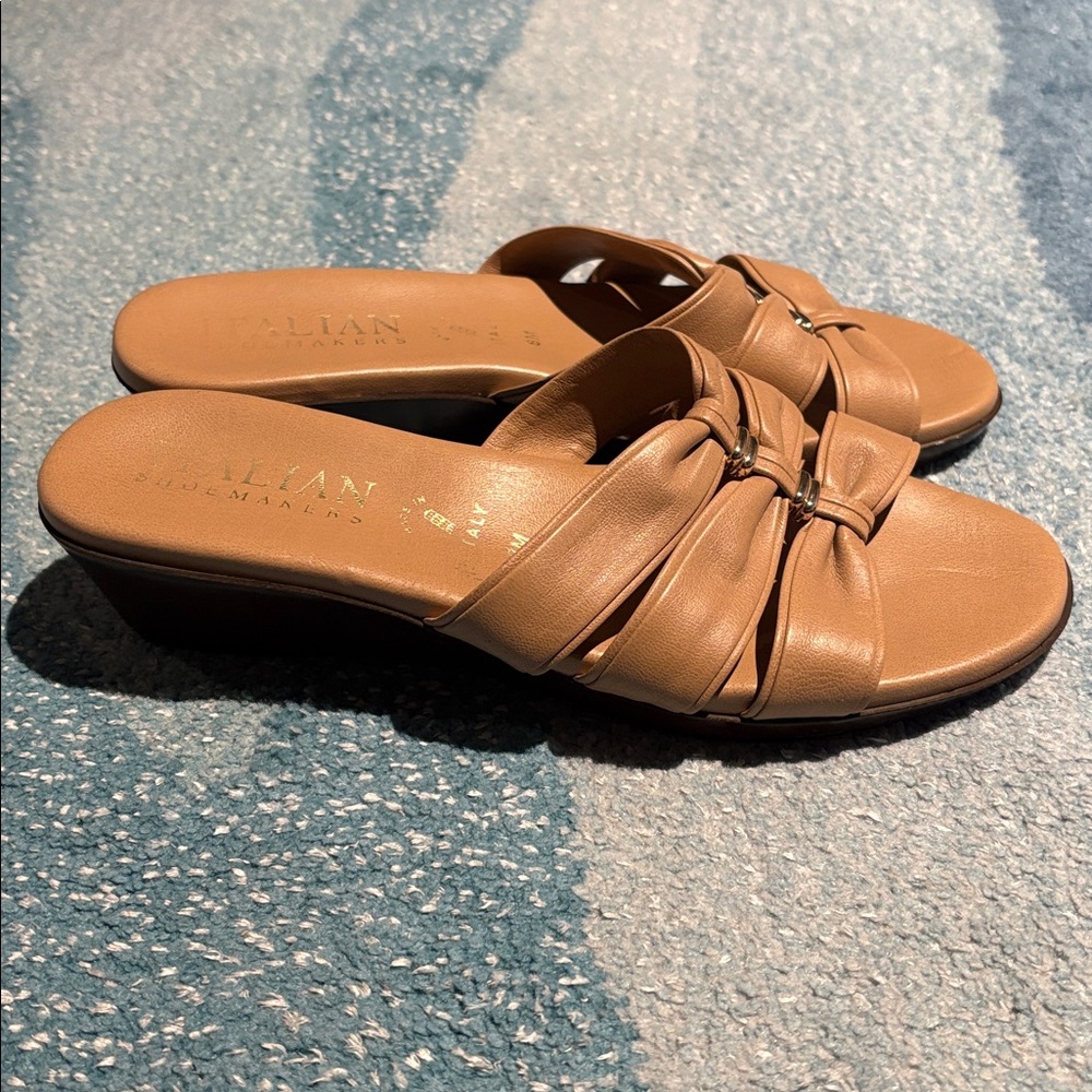 Italian Shoemakers Slide Sandals, Sz 8 - Picture 2 of 4